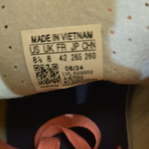 Adidas Gazelle Bliss Women's Pink and Black Sneakers - Picture 4 of 6